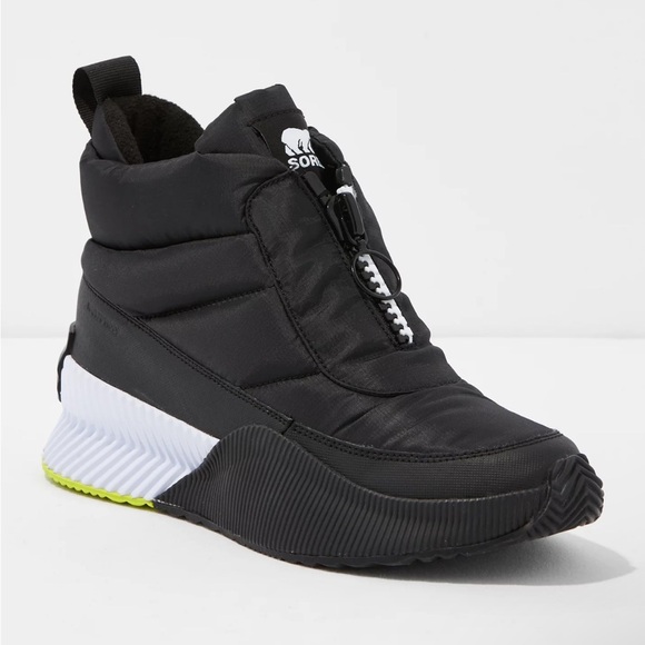 Sorel Snow Boots Out 'N About Puffy Zip Boot black platform wedge waterproof 10 - Picture 1 of 12